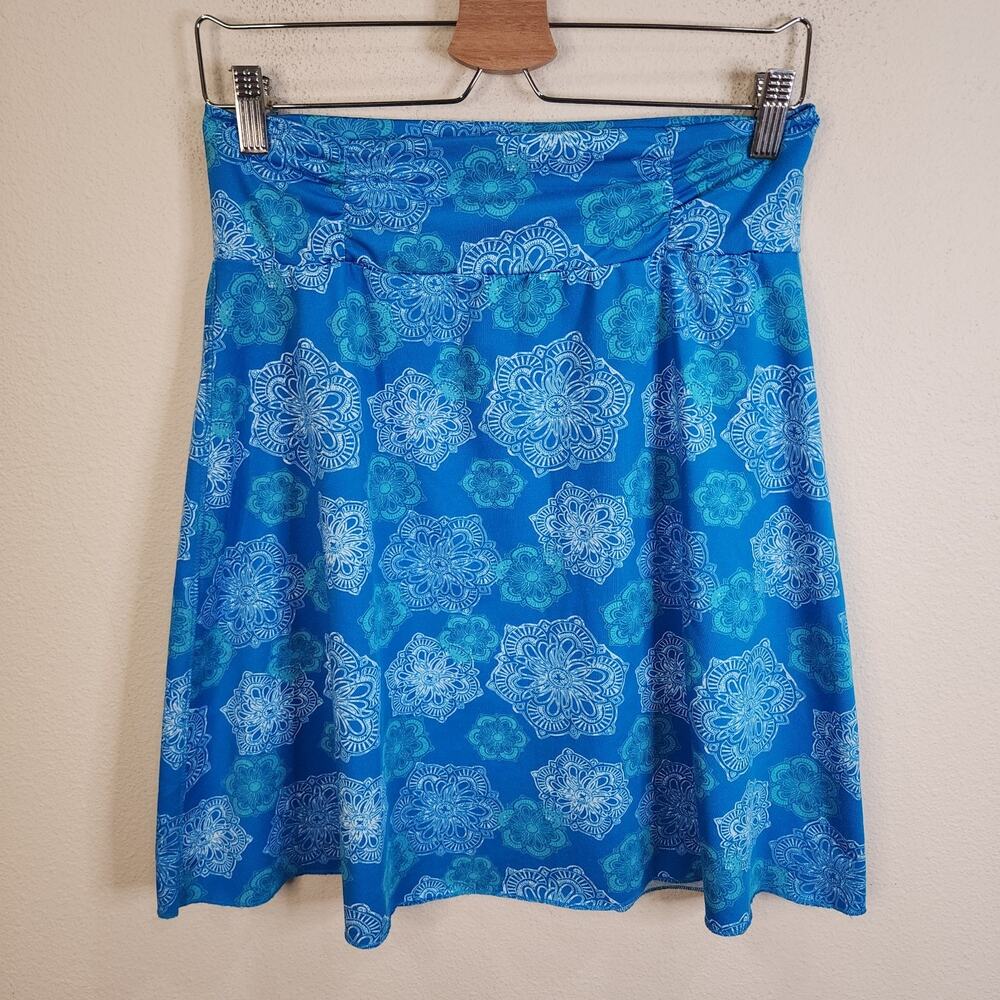 Tranquility Blue & White Boho Casual Pull-On A Line Knee Length Skirt Size Small